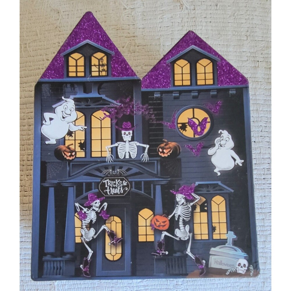 Halloween-'All Things Skulls'
